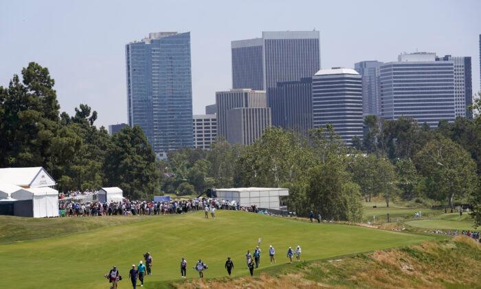 US Open in LA Turns Into a Quiet Major With Limited Crowds and Tough Walk