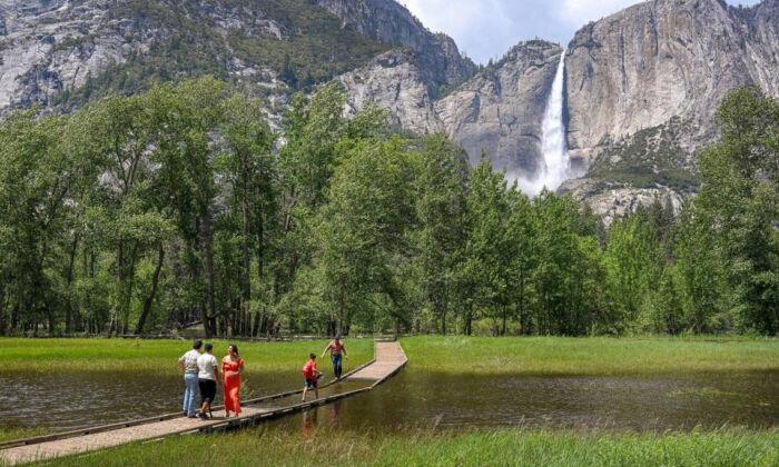 Commentary: Interesting Times in Yosemite Valley: While Famous Waterfalls Gush, Construction Booms