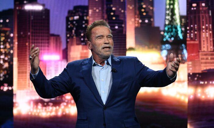 Schwarzenegger Once Again Compares Jan. 6 to Kristallnacht