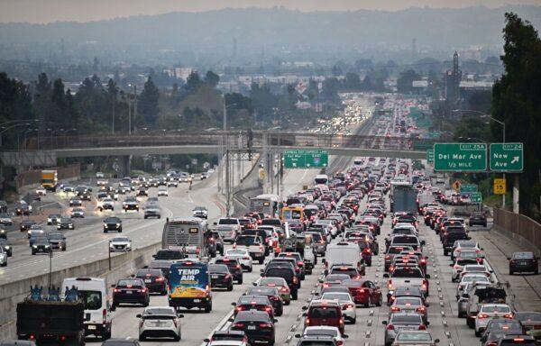 Traffic on a Los Angeles freeway during the evening rush hour commute in Alhambra, California, on April 12, 2023. (Frederic J. Brown/AFP via Getty Images)