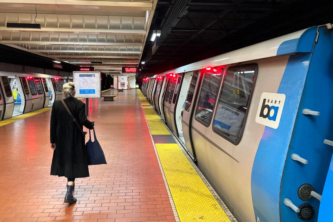 Faced With Future Budget Deficits, BART Board Proposes Merging Local Transit Agencies