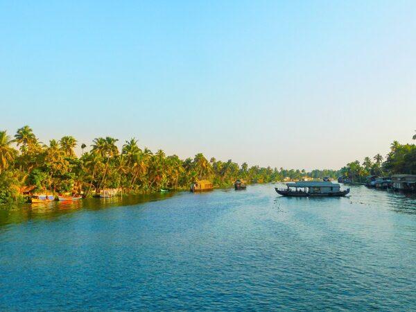 Vembanad, a portion of Kerala backwaters, is the longest lake in India. (Jigyasu/CC BY-SA 4.0)