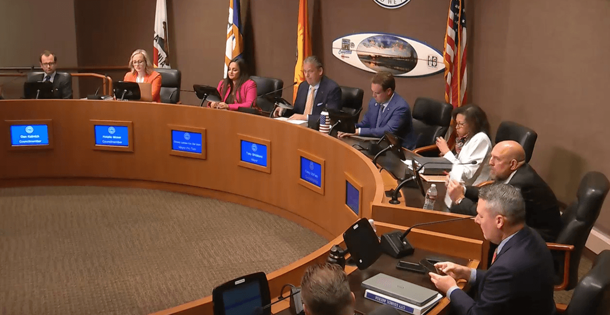 Huntington Beach Advances Ordinance Screening Children’s Library Books for ‘Obscene’ Content