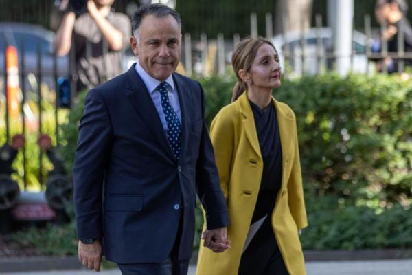 Victorian Liberal party leader John Pesutto (left) and his wife Betty Pesutto in Melbourne, Australia, on May 5, 2023. (Asanka Ratnayake/Getty Images)