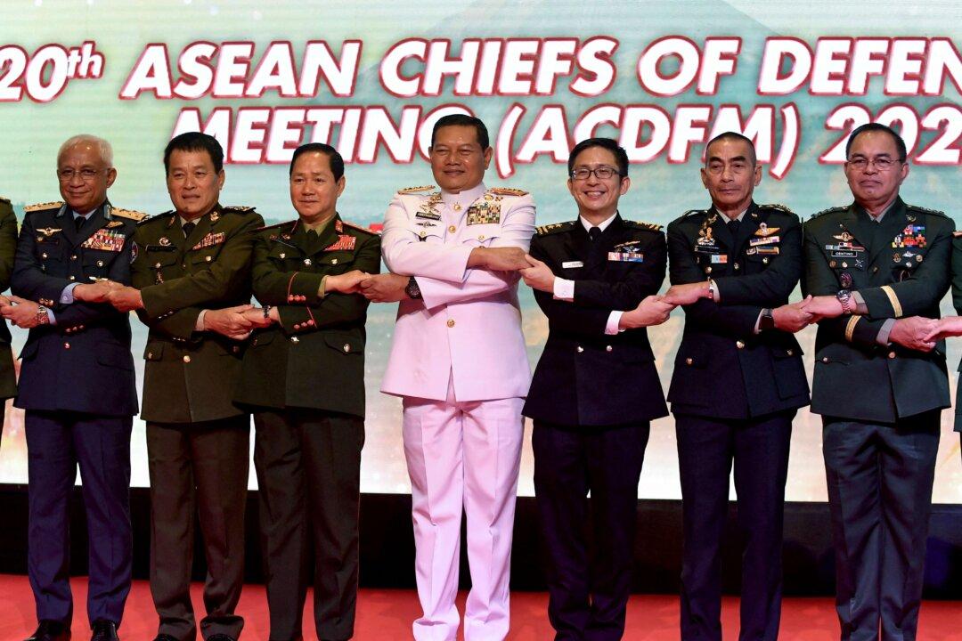 ANALYSIS: ASEAN to Hold First Joint Military Drills to Counter China Threat
