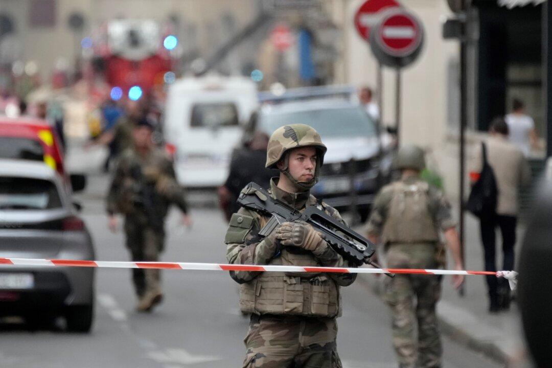After Paris Blast Crumples Building in Left Bank, Rescue Workers Still Searching for 1 Person