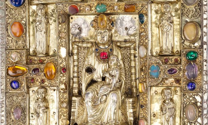 Centuries of Treasure Bindings: Books Adorned With Beauty