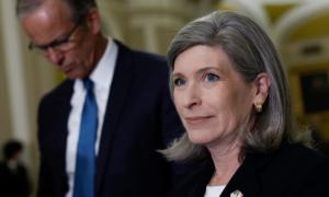 Senators Unveil Bipartisan Bill to Block Sales of Oil Reserves to China, Russia, Iran