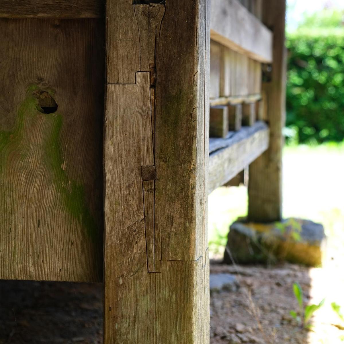 Iwanuki enjoys spotting traditional Japanese joinery during his trips, such as this "kanawa tsugi" that was almost invisible to the eye. (Courtesy of <a href="https://www.youtube.com/@dylaniwakuni">Dylan Iwanuki</a>)