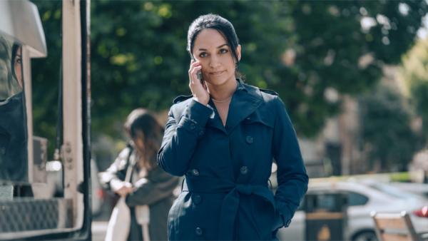 Zahra Gahfoor (Archie Penjabi), in “Hijack.” (Apple TV+)