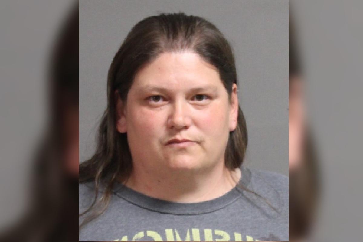 A mug shot of Lindsay Groves. (Courtesy of Nausha, New Hampshire's police department)