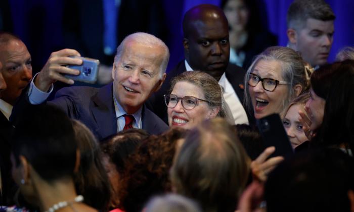 Biden Meets Pro-Abortion Groups on Anniversary of Roe v. Wade Reversal