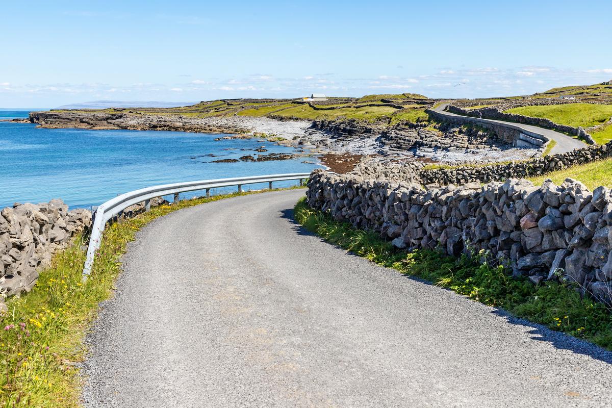 A road on Inishmore. (Lisandro Luis Trarbach/Shutterstock)