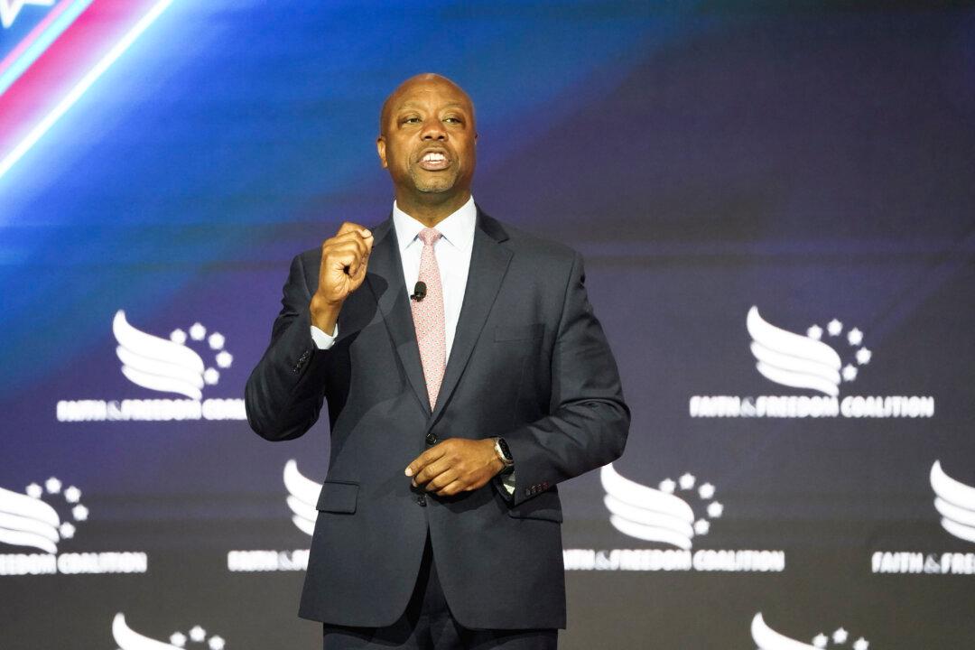 After Affirmative Action Ruling, Sen. Tim Scott Says Legacy Admissions Should Also End