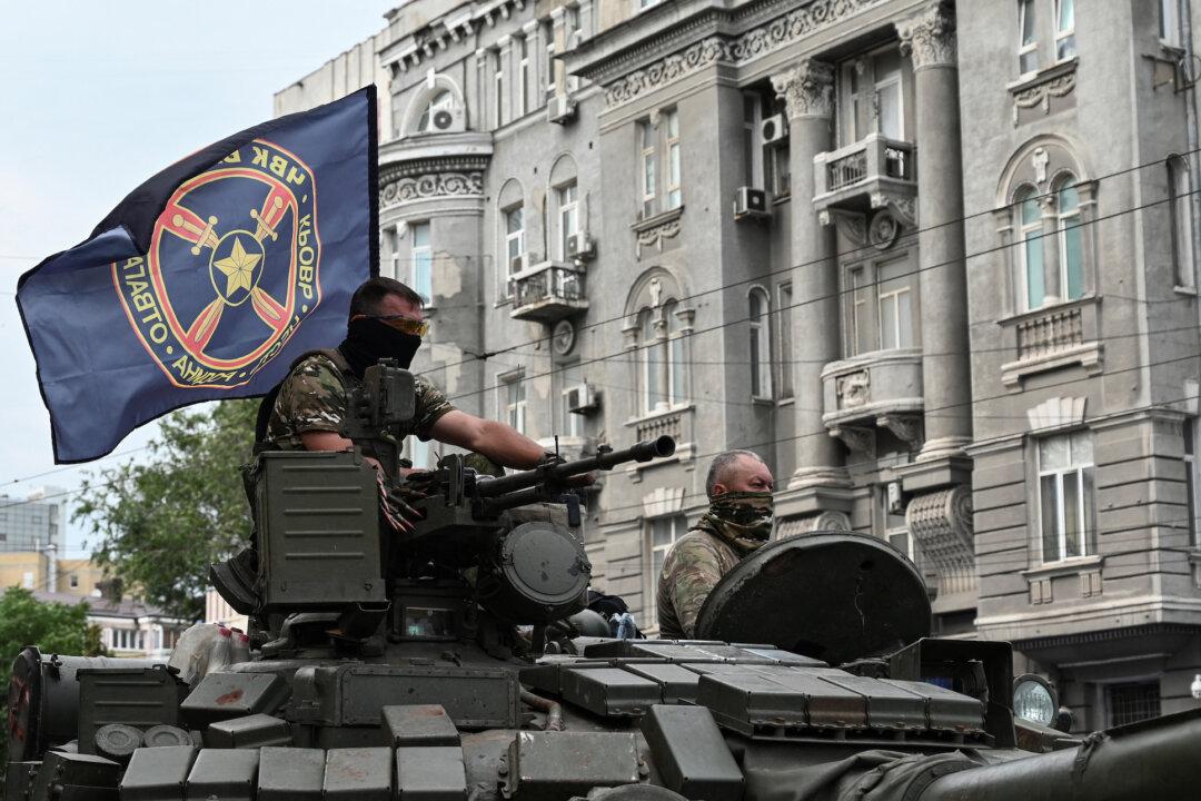 Rebel Wagner Mercenaries Agree to Halt Advance on Moscow
