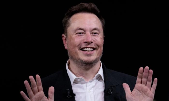 Elon Musk and Tesla Entering British Energy Market Hints New Job Ad