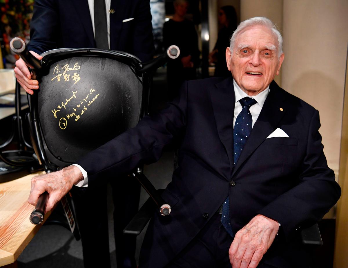 Nobel Prize Winner and Co-Creator of the Lithium Battery Dies at 100