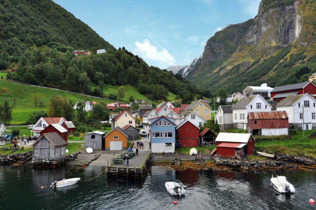 Norway’s Fjord Country Wonders, in a Nutshell