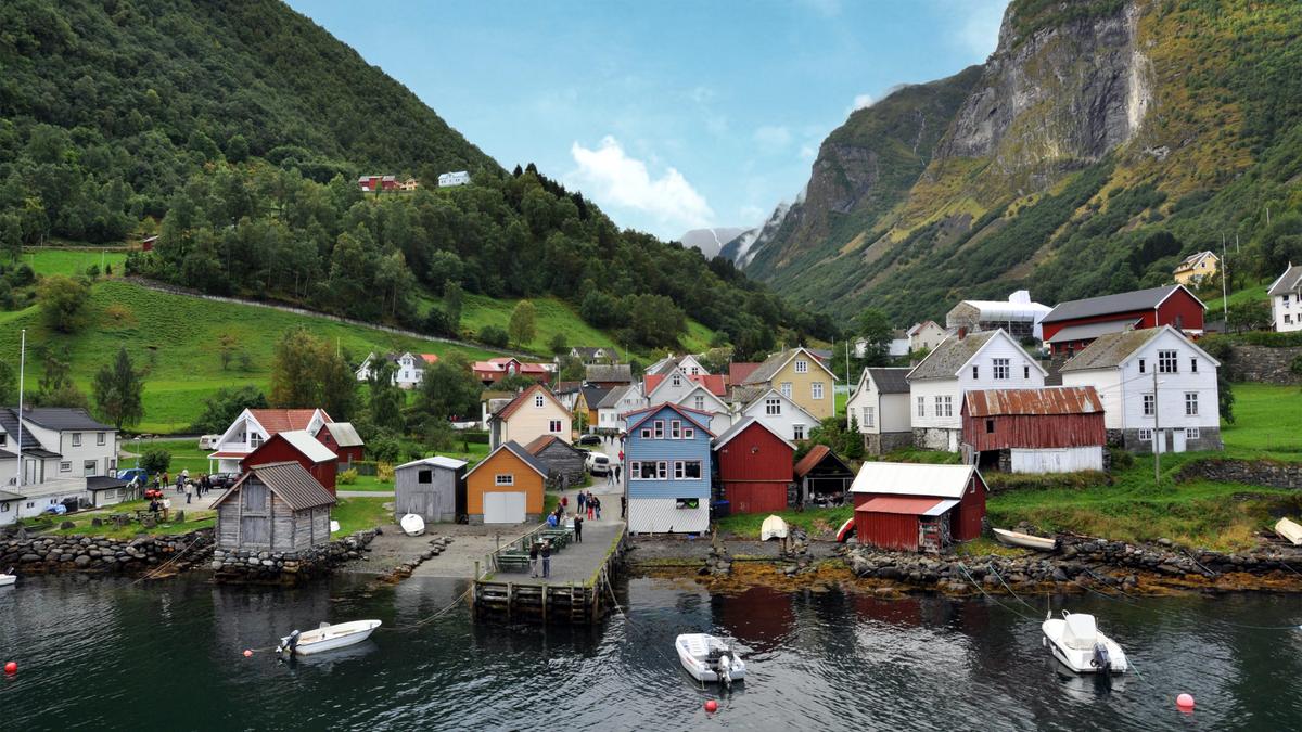 Norway’s Fjord Country Wonders, in a Nutshell