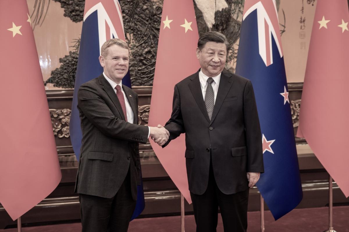 New Zealand Prime Minister Chris Hipkins and Chinese Leader Xi Jinping during a bilateral meeting at the Great Hall in Beijing on June 27, 2023 (AAP Image/Pool, Nate McKinnon)