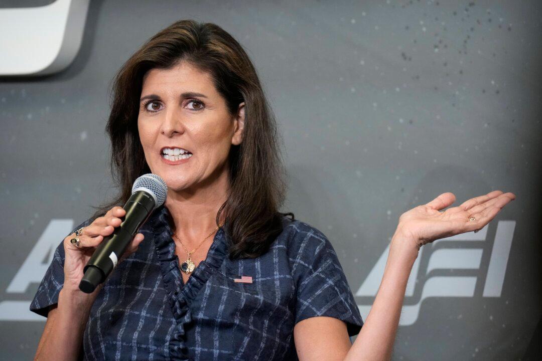 Haley Says She’s Open to Labeling China a Currency Manipulator