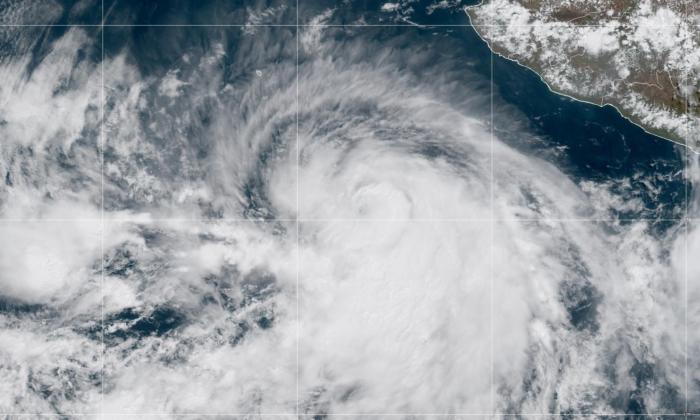 Adrian Strengthens Into Hurricane Off Mexico’s Western Coast, First of Eastern Pacific Season