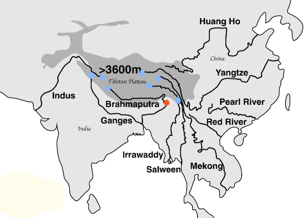 A map of the seven major Asian rivers (each indicated by a blue dot) that originate from the Tibetan plateau. The orange dot identifies the region where the Yarlung Tsangpo river enters India in Arunachal Pradesh, becoming the Brahmaputra river. This map is not to scale. (Adapted by Venus Upadhayaya/Epoch Times)