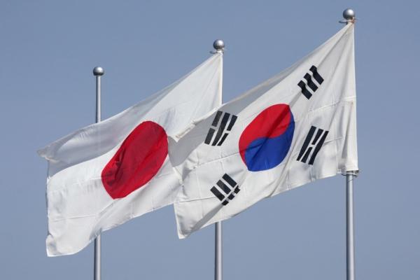 Japan, South Korea Agree to Strengthen Defense Cooperation