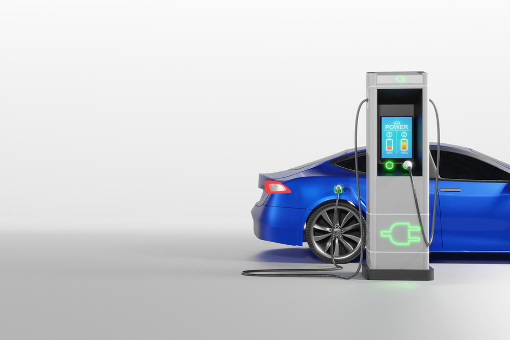 Fast-recharging stations for EVs resemble gasoline stations, with multiple chargers to allow several cars to “fill up” simultaneously. (3D Gear FOTO/Shutterstock)