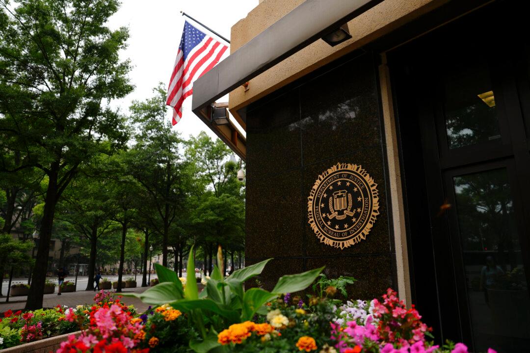 Former FBI Trainee Gets Prison Time for Insider Trading Scheme