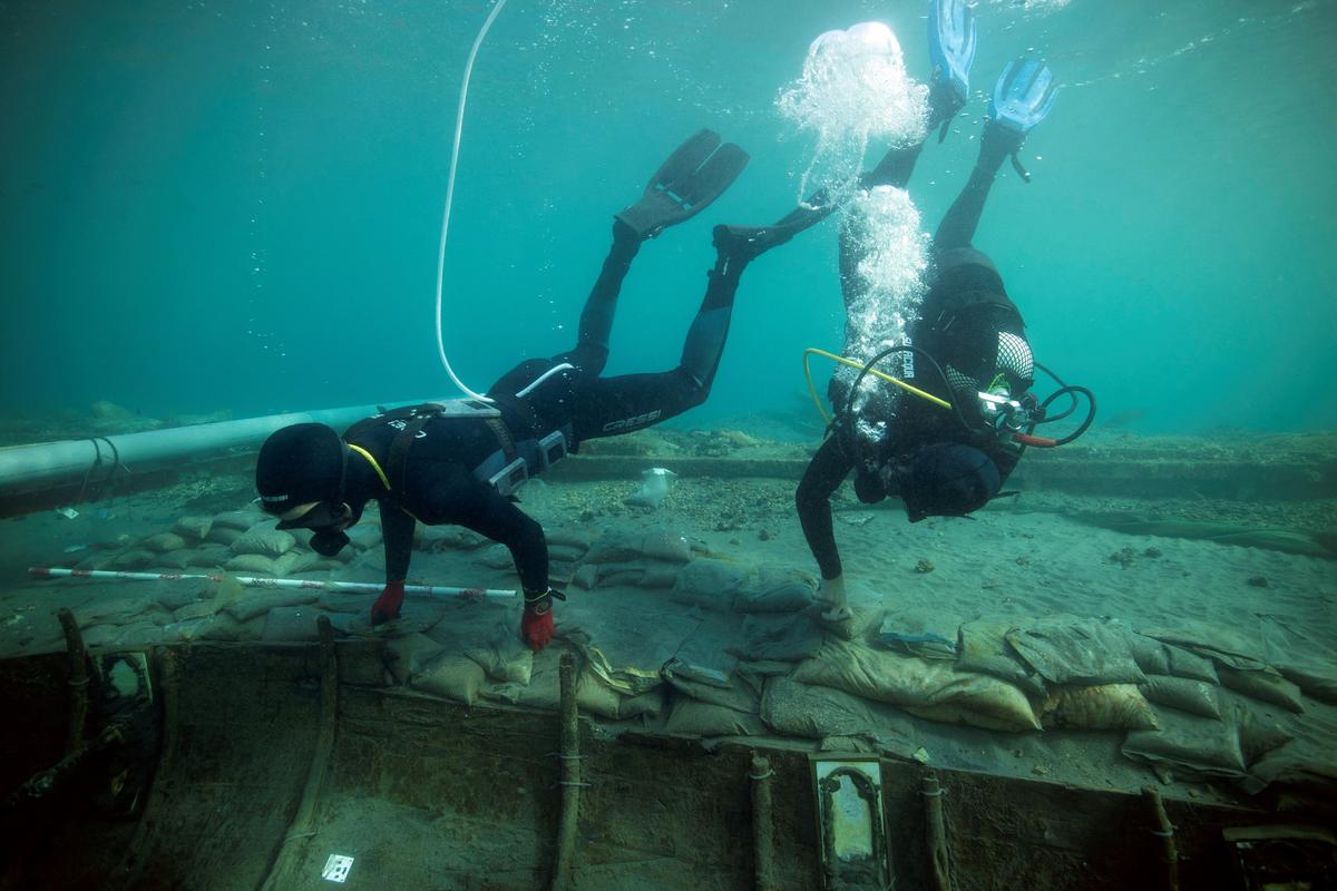 Spanish Archaeologists Plan Rescue of 2,500-Year-Old Phoenician Shipwreck