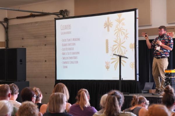 Clinical herbalist and traditional naturopath Patrick Jones talks about the value of medicinal "weeds" during The Modern Homesteading Conference on June 30, 2023. (Allan Stein/The Epoch Times)