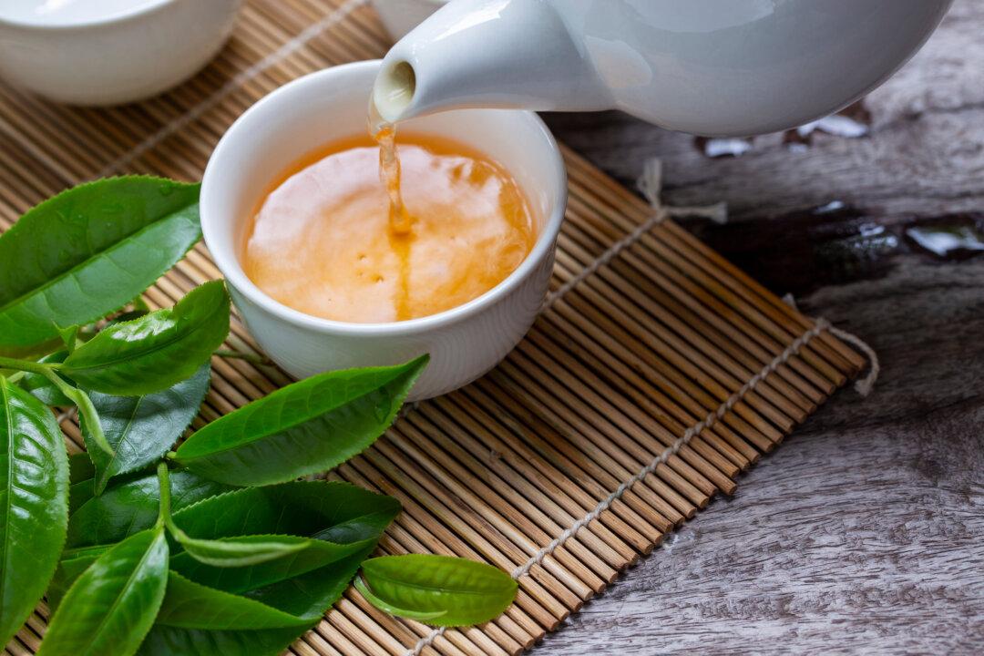 Study Finds That Avocado Leaves Have Potential Restorative Effects on Major Organs