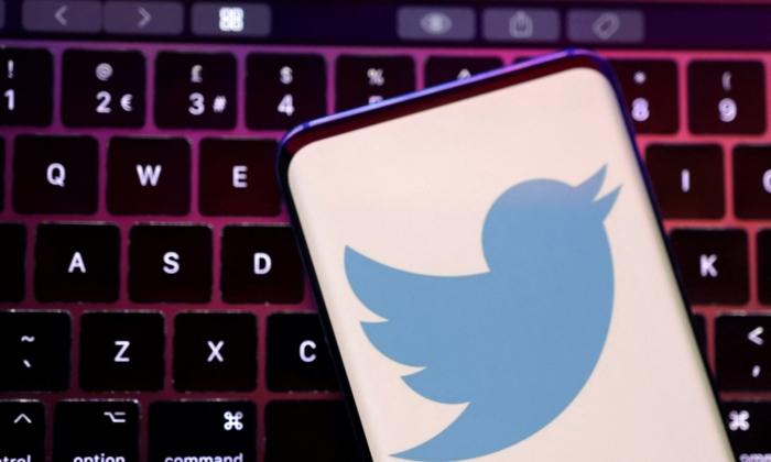 Australian Firm Sues Twitter for $665,000 for Not Paying Bills