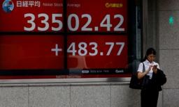 Stocks Wilt, Yields Firm on Re-pricing 'High-for-Long' Fed Rates