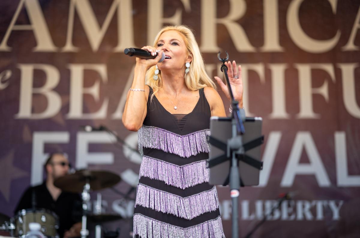 Julie Roberts performs at the America the Beautiful Festival in Deerpark, N.Y., on July 2, 2023. (Mark Zou/The Epoch Times)