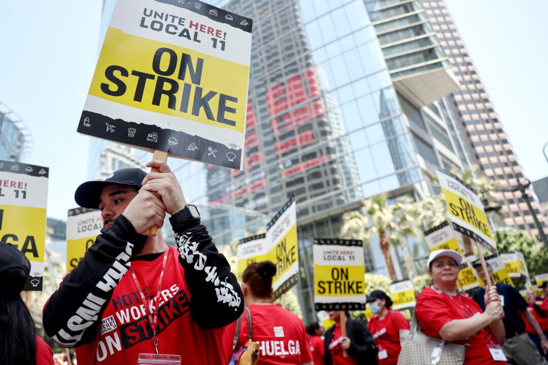 Hotel Workers’ Strike Expanding in Southern California, Looming in Arizona