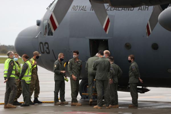 New Zealand Defence Force depart on the F-230H Hercules at the RNZAF Base in Auckland, New Zealand, on April 13, 2022. (Phil Walter/Getty Images)