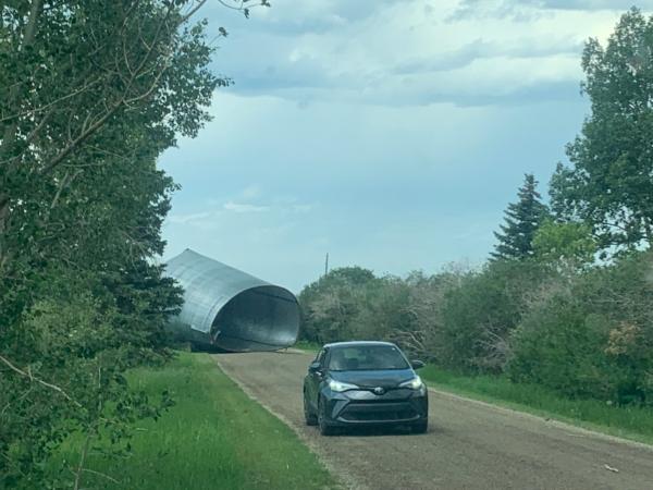 Photo showing some of the damage caused by a powerful EF4 tornado that ripped through the Didsbury, Alberta, region at speeds of up to 275 km/hour, on July 1, 2023. (Courtesy of Tom Graham/@Washed_Up on Twitter)