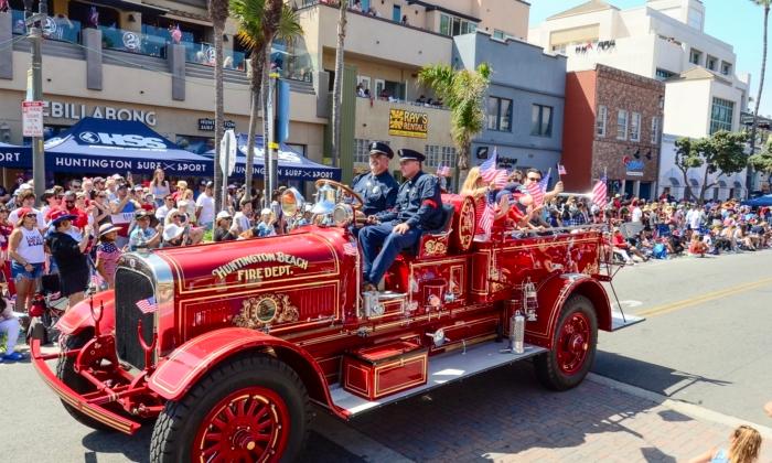 Hundreds of Thousands Celebrate America’s 247th Birthday at Huntington Beach Parade