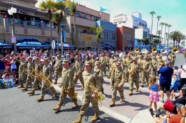 The U.S. Army Marching Band appears in the 119th Fourth of July Parade in Huntington Beach, Calif., on July 4, 2023. (Alex Lee/The Epoch Times)
