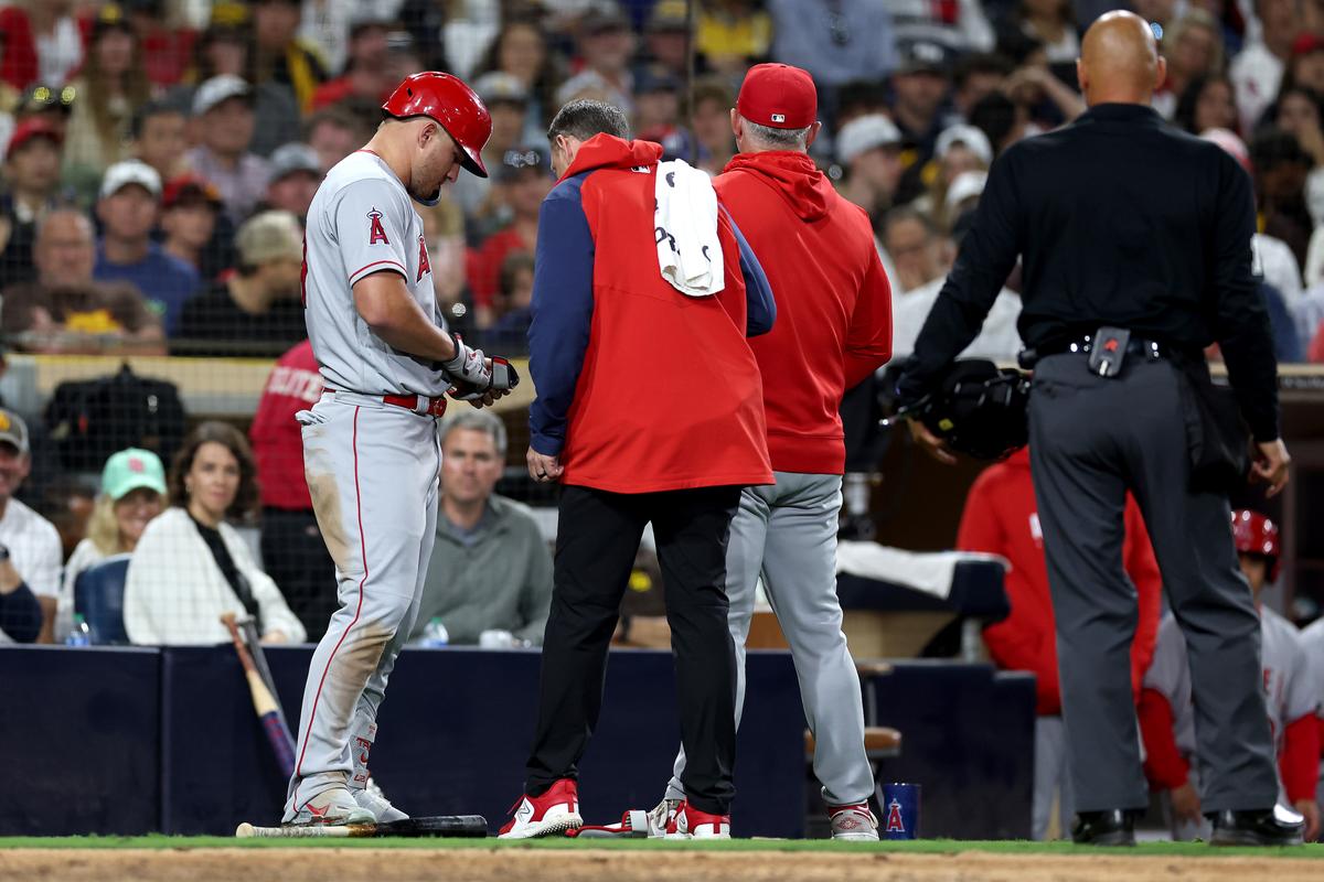 Mike Trout Has Surgery on His Broken Left Wrist; Timetable for Return Unknown