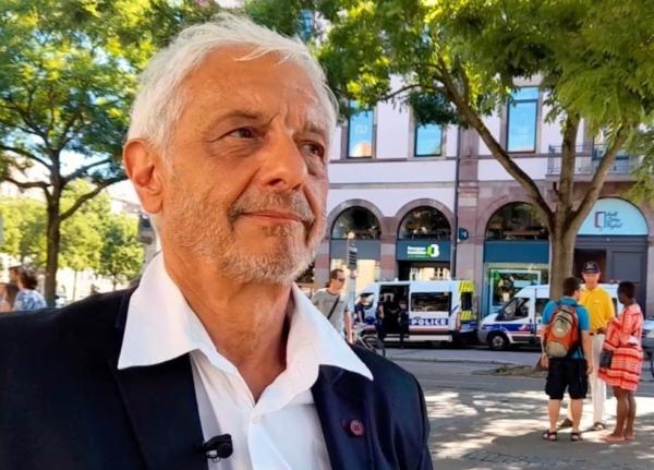 Mr. Hubert Körper delivered a keynote speech in support of Falun Gong practitioners at Kléber Square, Strasbourg, France, on June 24, 2023. (Phuong Hoang/The Vietnamese Edition of The Epoch Times)