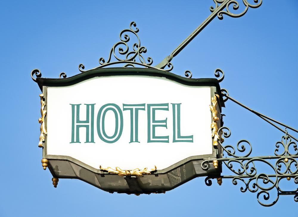 Hotel loyalty programs are usually free and allow guests to choose specific rooms, enjoy late check-out, and receive discounts on rooms and services. (FooTToo/Shutterstock)