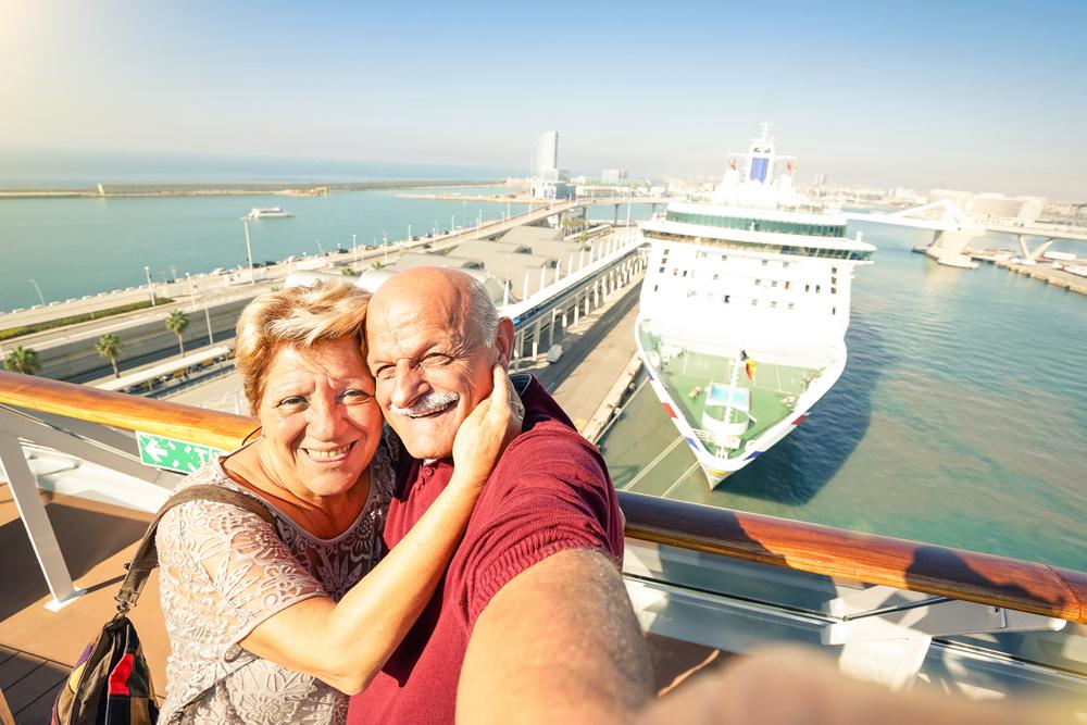 Cruises can be a lot less expensive when you know when to book one, as well as what cabin to request, and take advasntage of pre-purchased meals and drinks. (View Apart/Shutterstock)