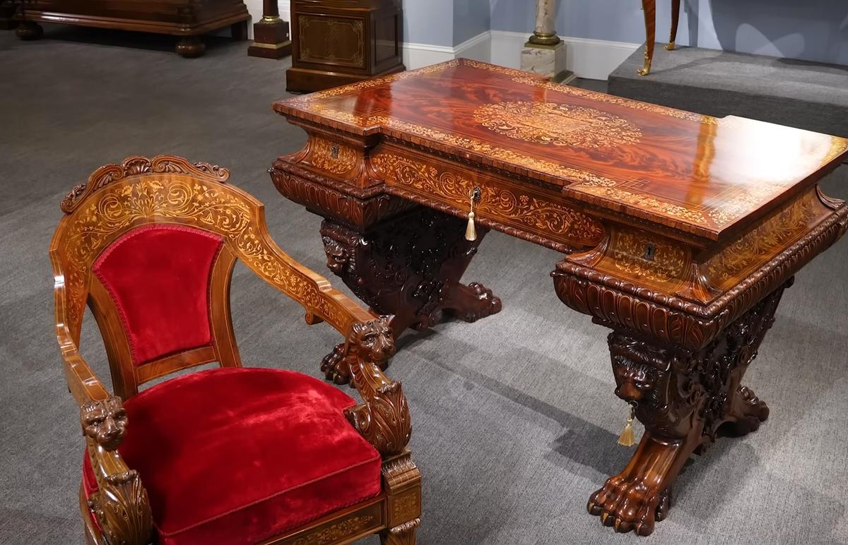 The writing table and armchair that belonged to King Carlo Alberto of Sardinia (1798-1849). (Courtesy of <a href="https://rauantiques.com/">M.S. Rau, News Orleans</a>)