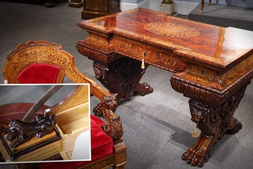 VIDEO: This Desk Owned by an 1800s King Is Full of Secret Compartments—Here’s How It Looks Inside