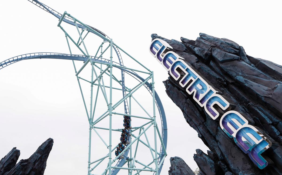 SeaWorld’s Electric Eel Roller Coaster Closed After Injury