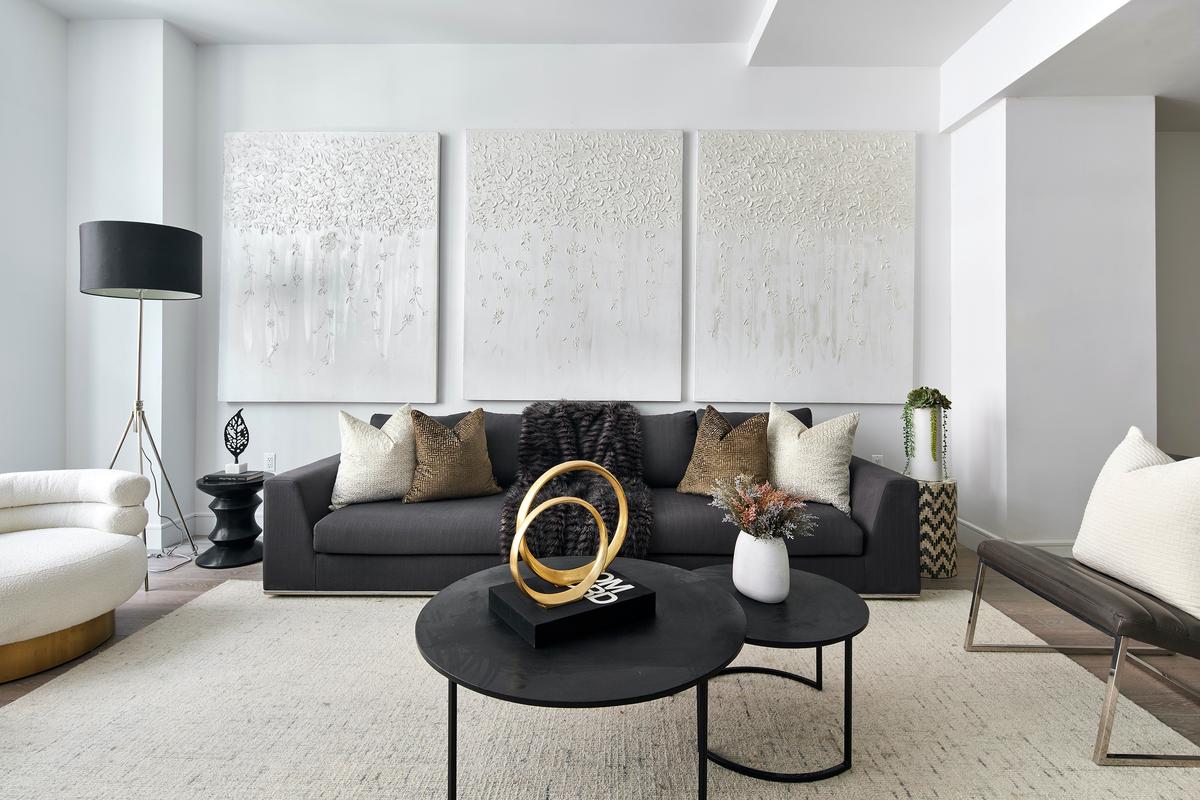 Decorating With Black and White