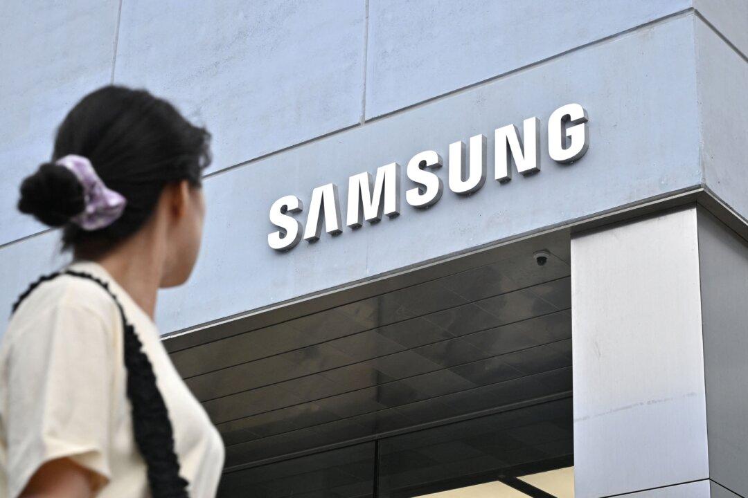 Samsung Fights Back Against Beijing’s Tech Theft, Sues Chinese Firm BOE Over Patent Infringement